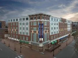 波特兰市中心水滨汉普顿酒店