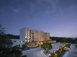 张家界天门山希尔顿花园酒店