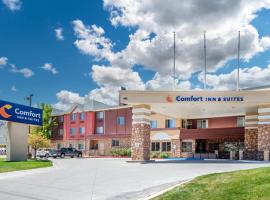 杜兰戈康福特茵酒店及套房，位于杜兰戈的酒店