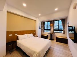 有某行旅 yóu mǒu hostel，位于台南的酒店