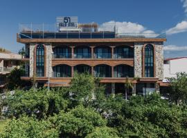 Ma-Si Urla Hotel，位于乌尔拉的酒店