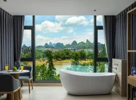 Lux CABINS