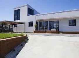The Ark Duo - 2 apartments combined into 1 house