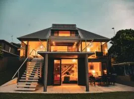 Beachfront Oakura - steps from stunning beach
