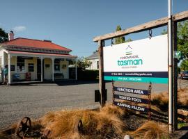 Tasman Holiday Parks - Coromandel，位于科罗曼德镇的带泳池的酒店