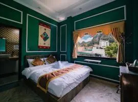 Ma Pi Leng Hotel