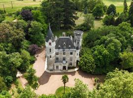 château de Puymoger，位于Javerlhac-et-la-Chapelle-Saint-Robert的酒店