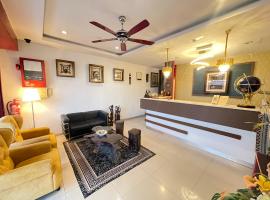 M Three Hotel by SECOMS，位于Kampong Batu Tiga的酒店