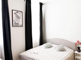 Stylish Home on the Waterfront Near Antwerp Historic Center，位于安特卫普的酒店