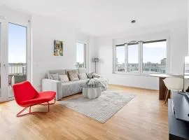 EXQUIS Design 2BR Apartment HANSEN I Balcony I Mercedes & US Army I Parking I Stuttgart