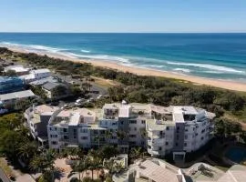 Surfside at Buddina with Direct Beach Access