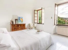 the Roman Bridge-parking-wifi-2 min from the sea