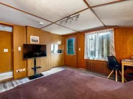 Chalet In The Countryside Kitchen Parking Lot