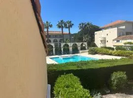 Mazet climatisé avec piscine Mer à 700m, Le Lavandou Bormes
