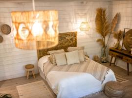 Nuitées Bohèmes Hôtel & Spa，位于Gajan的酒店