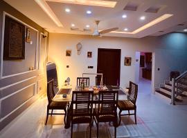 BTK Ali block 2 bedroom villa，位于卡拉奇的酒店