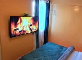 HighwayNest-2 Minutes To SpurMall & Ashaki Resort