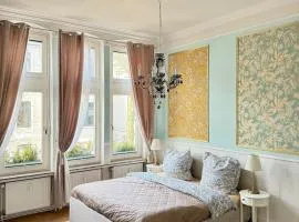 Luxury 5BR City Villa - Chic & Spacious - Families