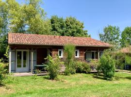 Terres de France - Natura Resort Pescalis，位于蒙科坦特的酒店