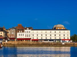 Best Western Le Cheval Blanc -Vue sur le port-plein centre ville，位于翁弗勒尔的酒店