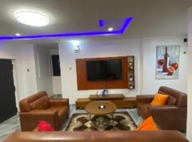 Grace court Apartments，位于Alimosho的酒店