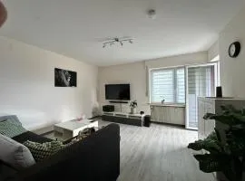 Schöne 2 Zimmer Wohnung, modern & stadtnah