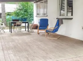 2 Bedroom Cozy Home In Popowo-Letnisko