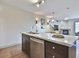 King Suite heated Pool Sauna and Kitchen