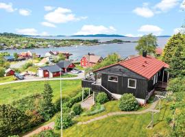 8 person holiday home in Stavang，位于Stavang的酒店