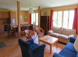 Holiday Home in Tachov with Garden, cleaning included，位于塔霍夫的酒店
