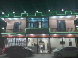 Rayn-Basayra，位于Bāta的酒店