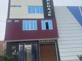 Hospedaje Feliz，位于钦博特的酒店