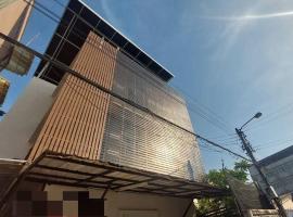 Sukhum Suvarnabhumi Airport Guest House，位于Ban Khlong Palat Priang的酒店