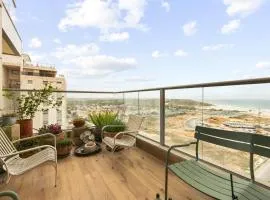 Poleg Beach Seaview Stylish Stay by Sea N Rent