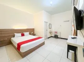 RedDoorz at Hotel Mutiara