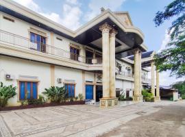 RedDoorz near Islamic Center Jambi，位于Paalmerah的住宿加早餐旅馆