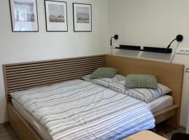 Comfortable apartments under the St. Barbara´s Cathedral，位于库特纳霍拉的酒店