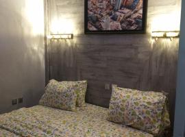 Eterna luxury hotel and suites，位于Gauraka的酒店