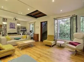 House with garden RER & Metro line 1 to 5 min