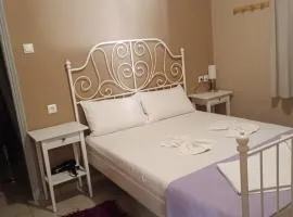 GIOTAS APARTMENTS - STUDIOS