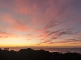 深蓝旅馆