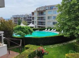 Апартамент Sunny home