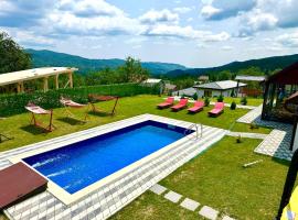 Vila David 2 Comarnic，位于科马尔尼克的酒店