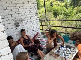 Kasolview Homestay and Peace Inn Cafe，位于卡索尔的酒店