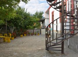 Guesthouse Luli Muca，位于Çorovodë的酒店