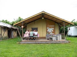 Hoeve Linnerveld XL，位于圣奥迪利恩贝赫的豪华帐篷