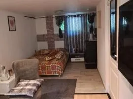 Studio indépendant - chambre privé confortable & tv canal plus
