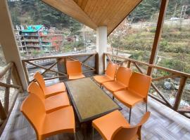 Eaglet Guest House Jibhi，位于吉布的酒店