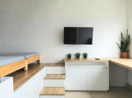 Ikiru Sanctuary - 1 King Bed with Mountain View，位于Kedungmanggu的酒店