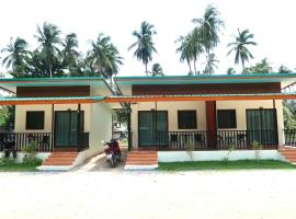 First Light beach bungalow 2，位于帕干岛的酒店